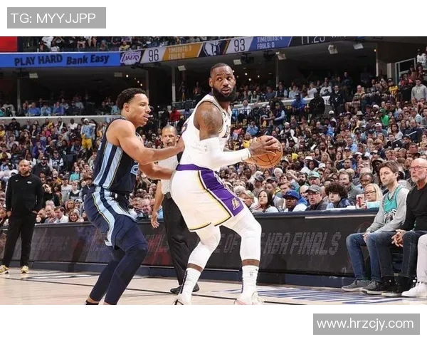 姚明在对湖人比赛中狂砍39分展现统治力引发球迷热议 姚明在对湖人比赛中狂砍39分展现统治力引发球迷热议