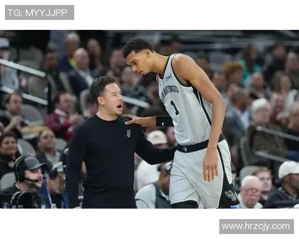 火箭队与马刺队激战在即2日18点精彩对决不可错过