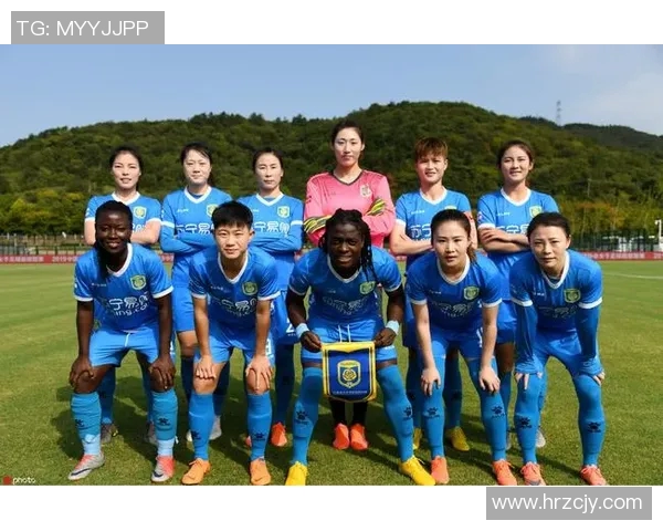 陶罗与摩塔瓜的激烈对决揭示了足球战术与团队合作的深刻内涵 陶罗与摩塔瓜的激烈对决揭示了足球战术与团队合作的深刻内涵